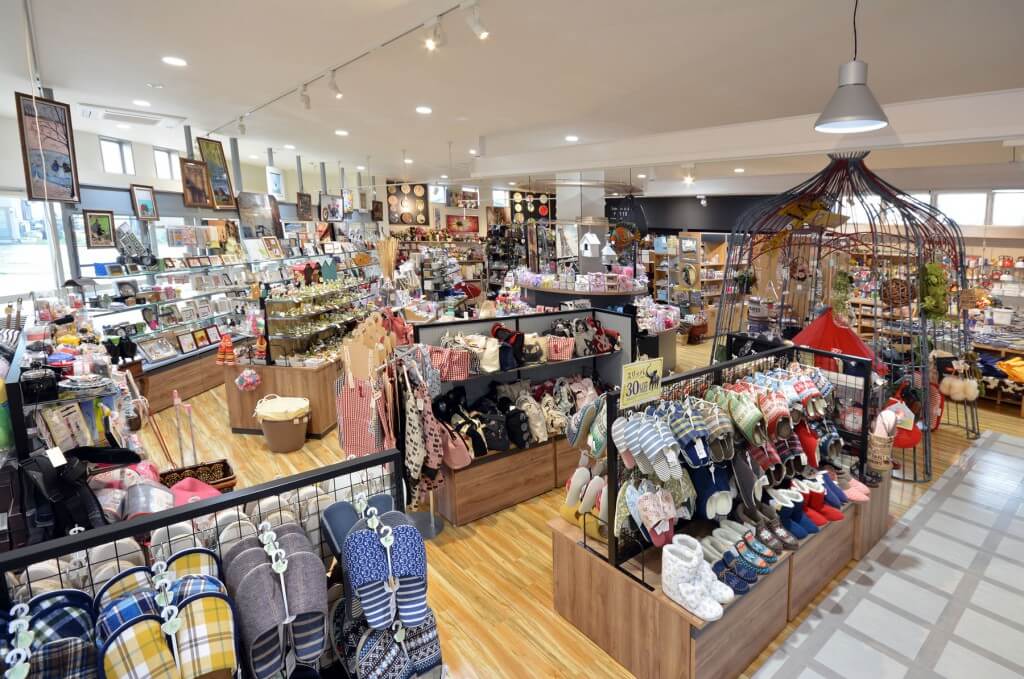 ZAKKA＆COSME JUN (zakka) / Toyama
