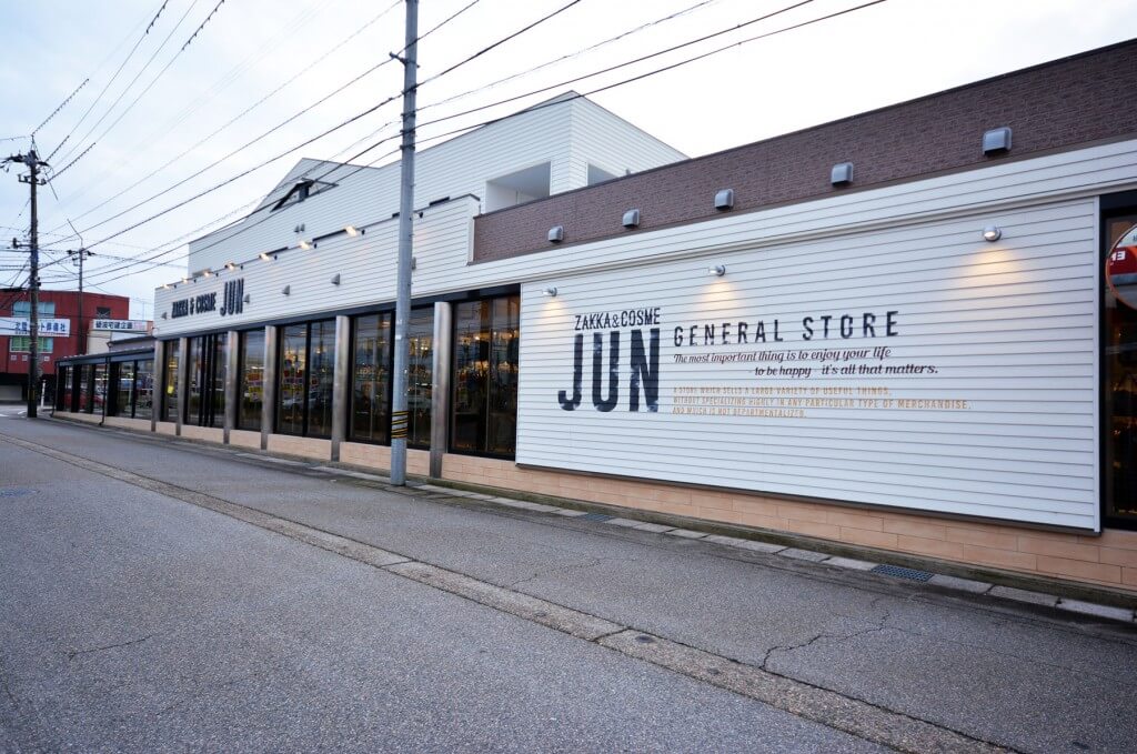 ZAKKA＆COSME JUN (facade) / Toyama