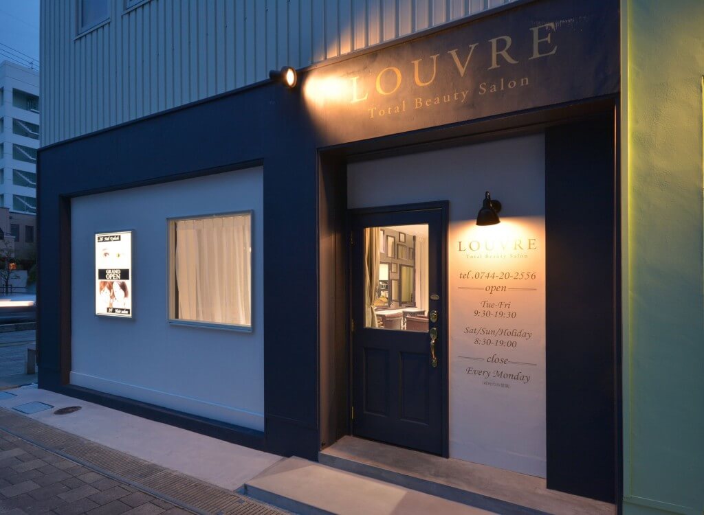LOUVRE 八木店 / Nara