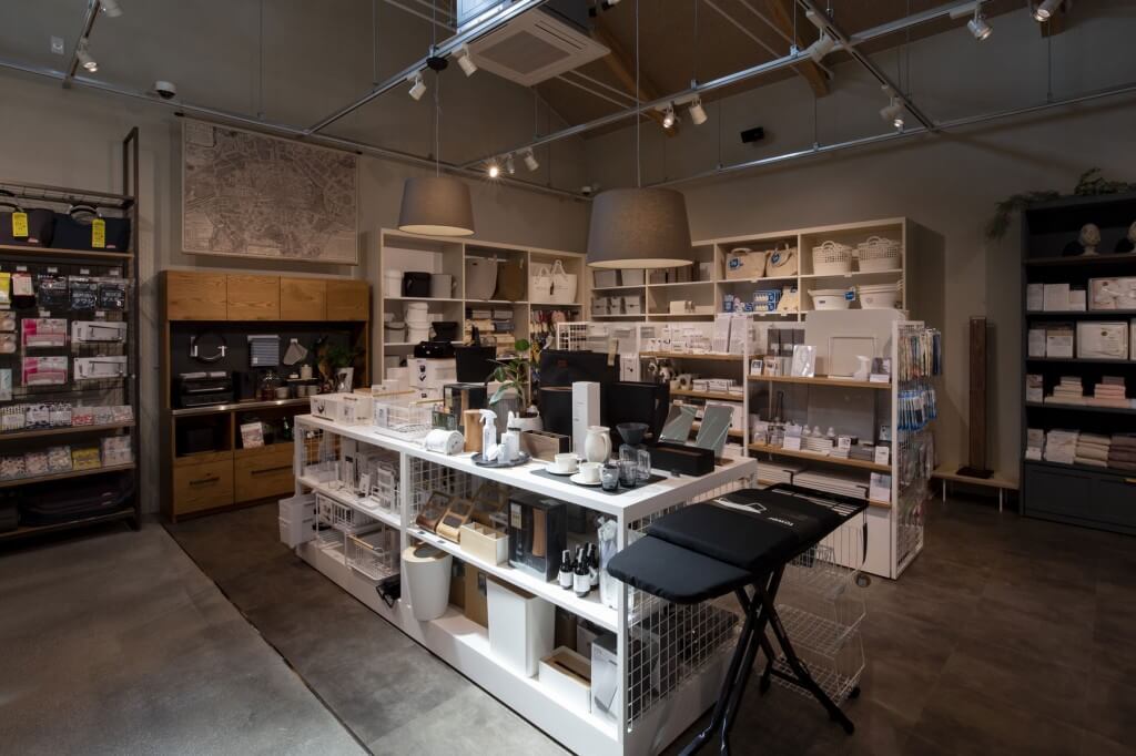 Aming 金沢保古店 / Ishikawa