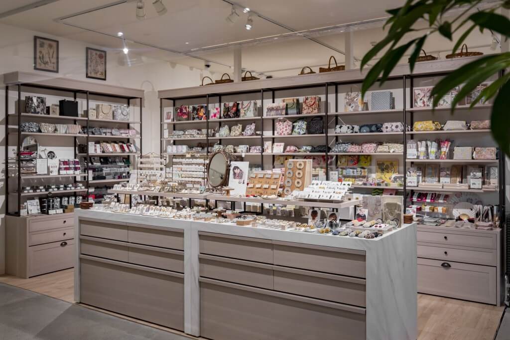 Aming 金沢保古店 / Ishikawa