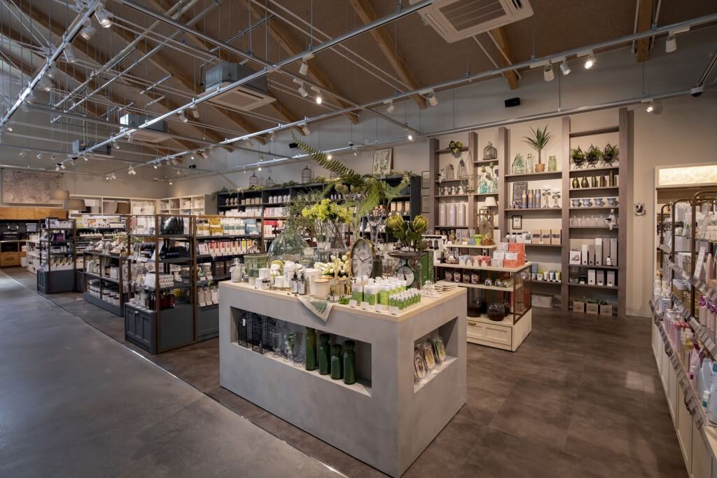 Aming 金沢保古店 / Ishikawa
