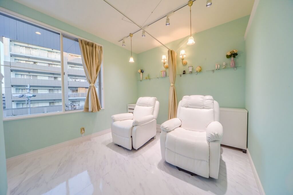 mary nail&eyelash 学園前店 / Nara