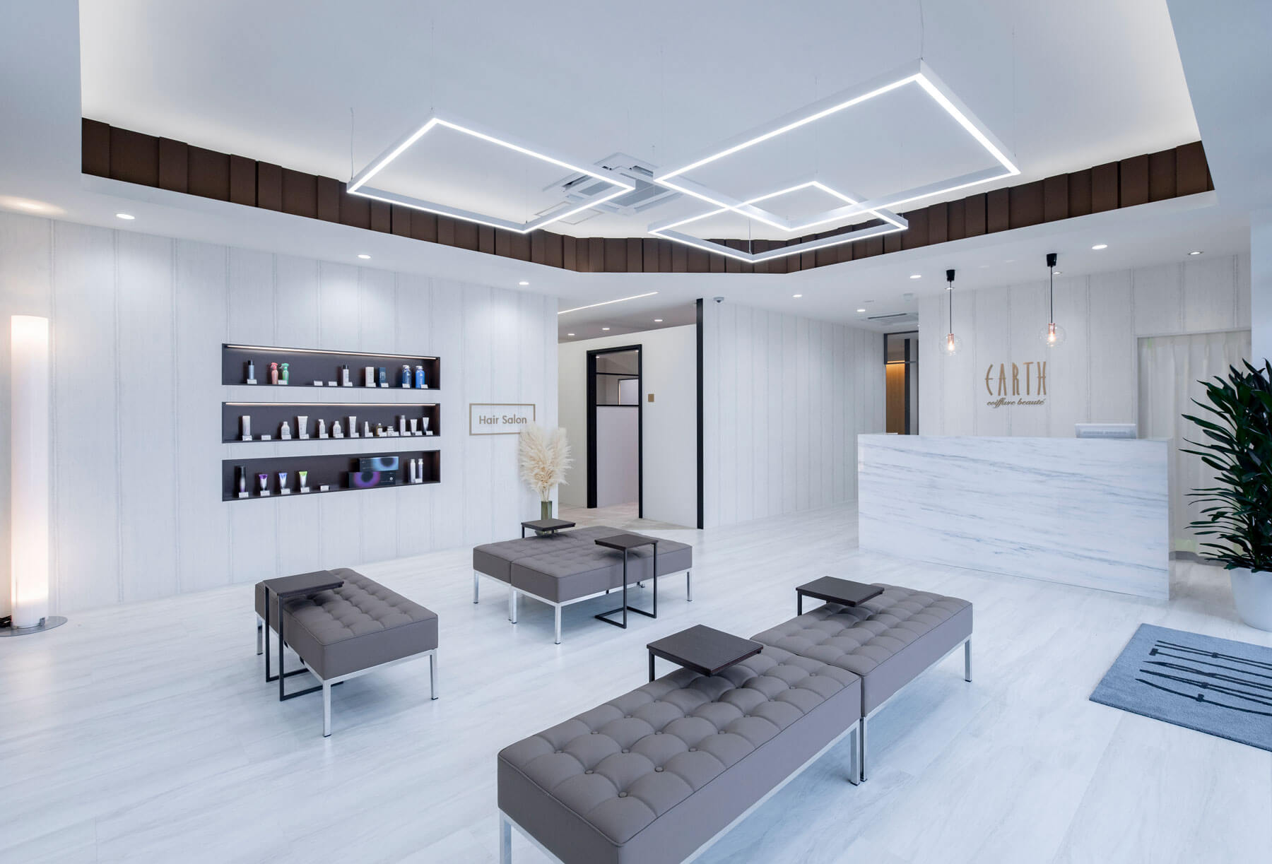 EARTHcoiffurebeauté高岡店/Toyama