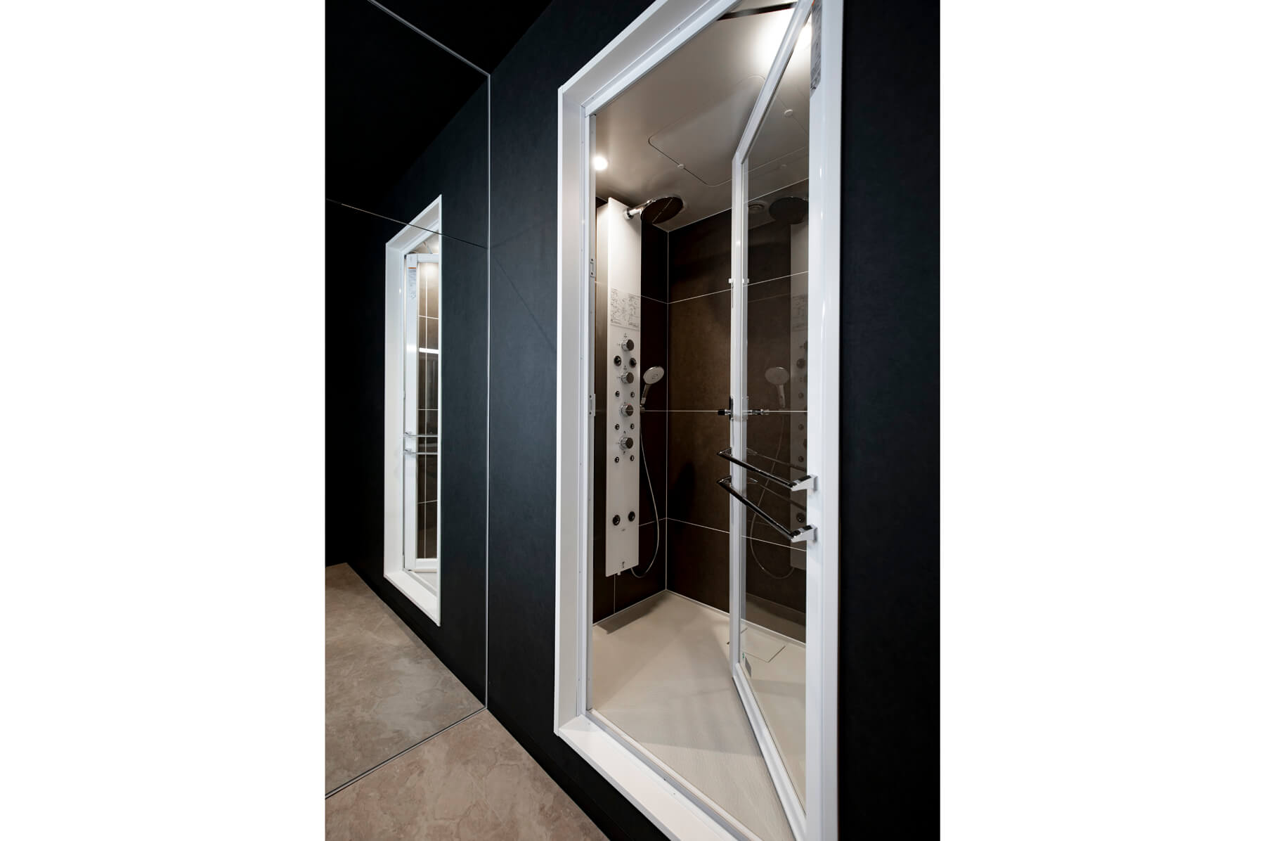 Via Design／Ishikawa