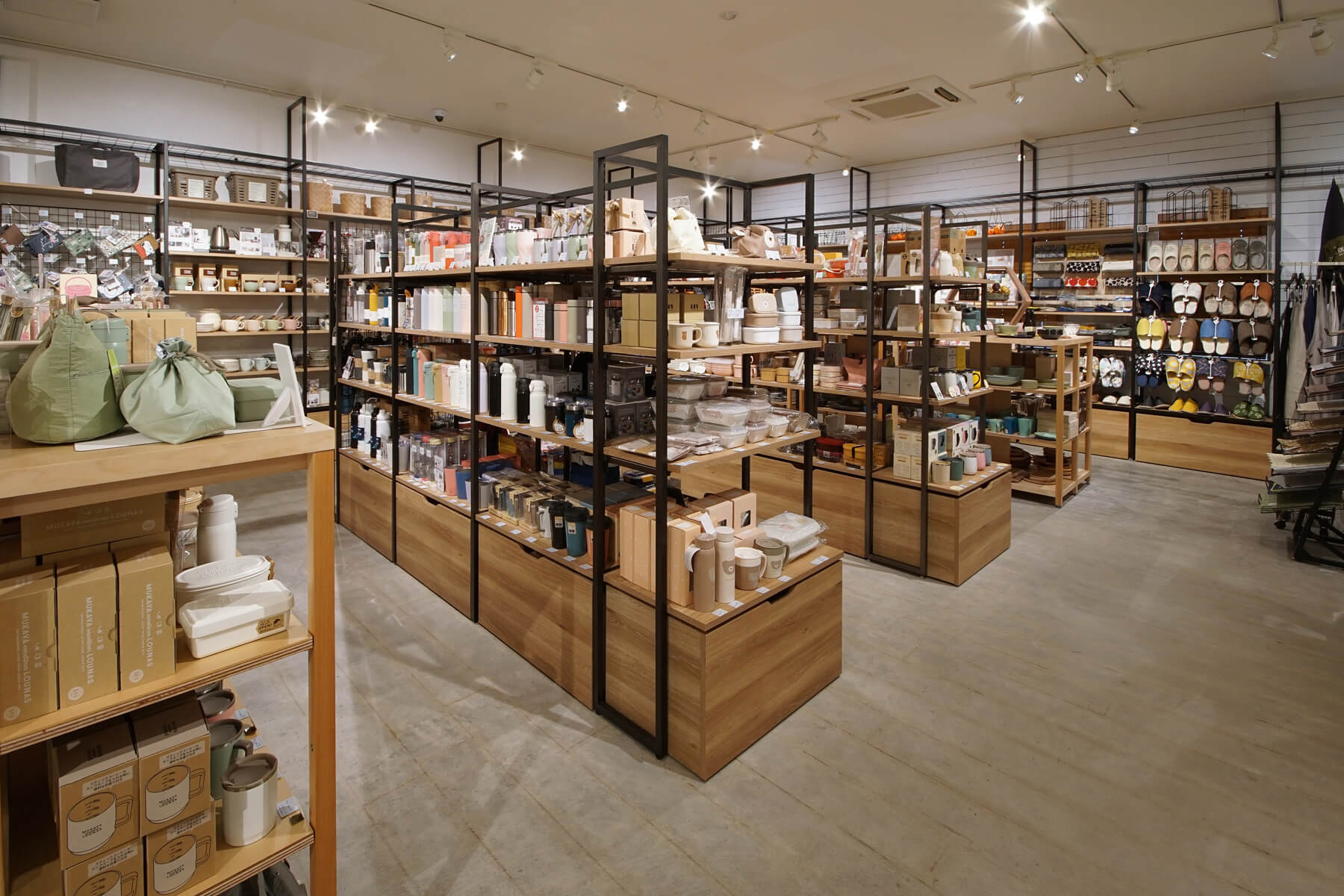 アミング婦中店／Toyama