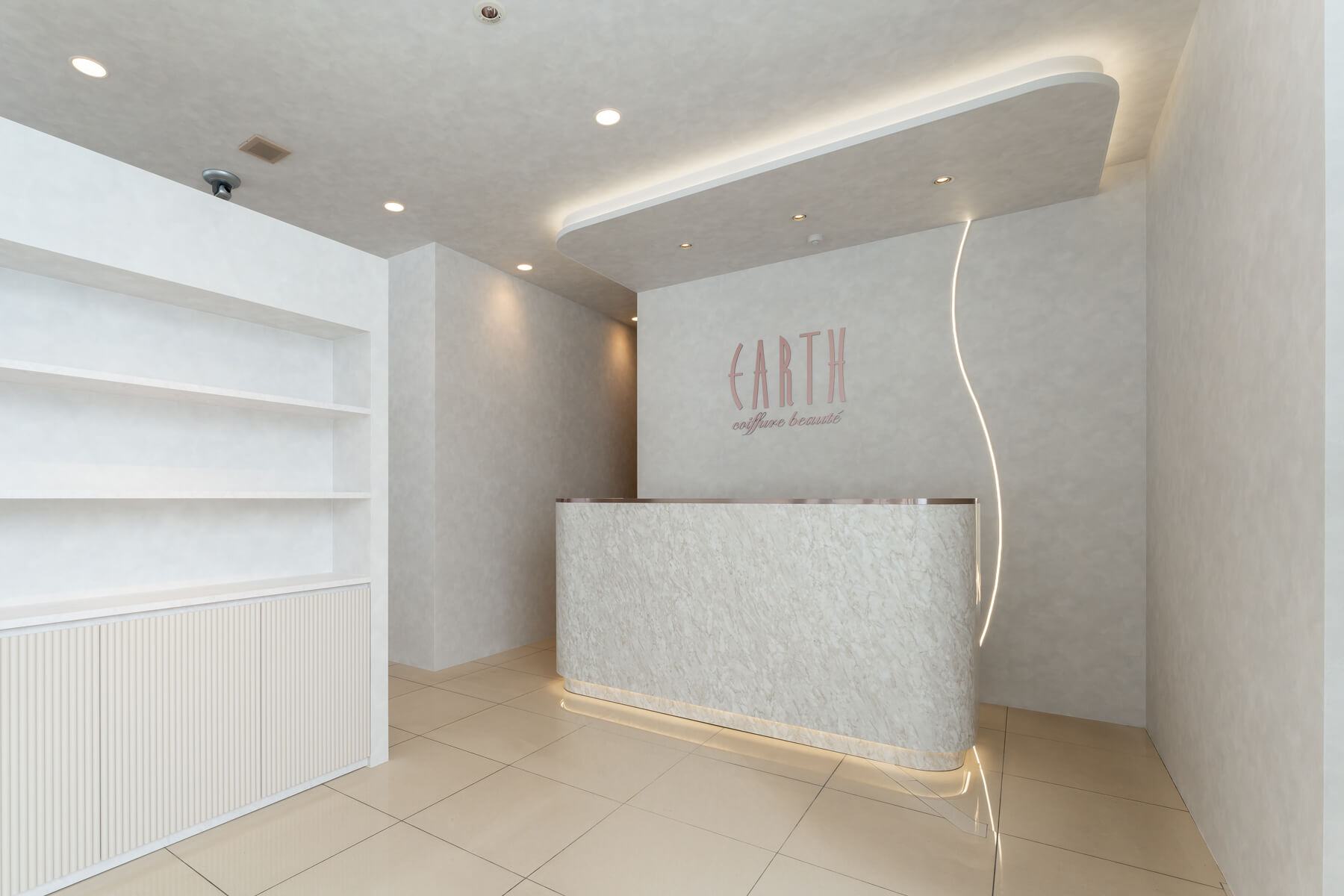 EARTH上越店